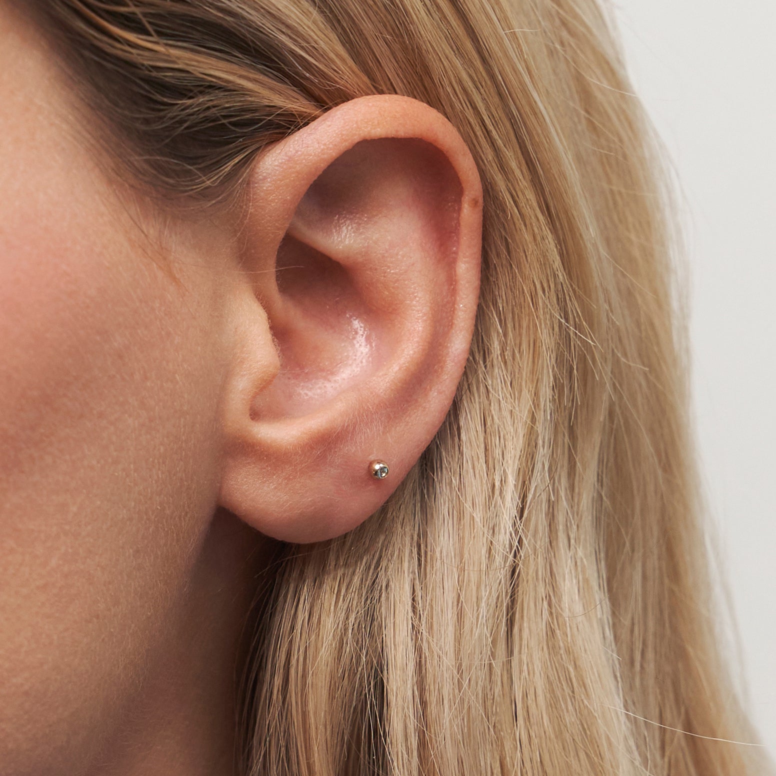 Aquamarine Brilliant Dot Stud Earrings - Single | 14k Gold