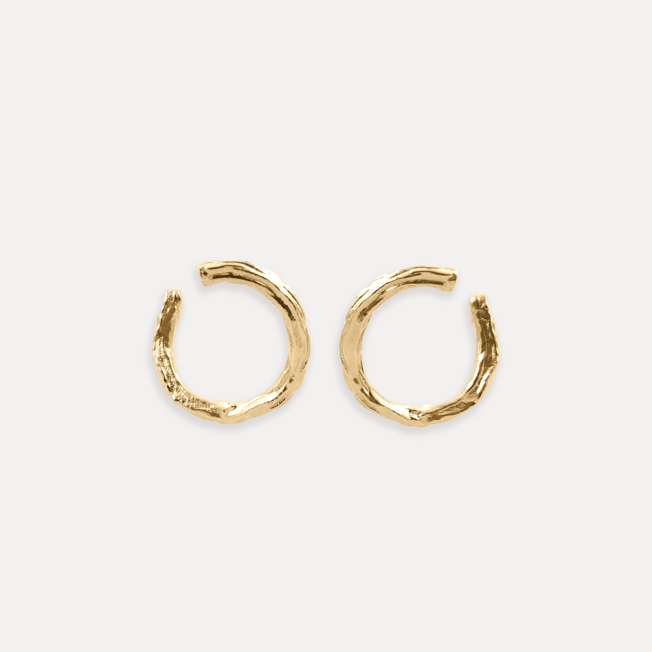Mater Huggies | 14k Gold