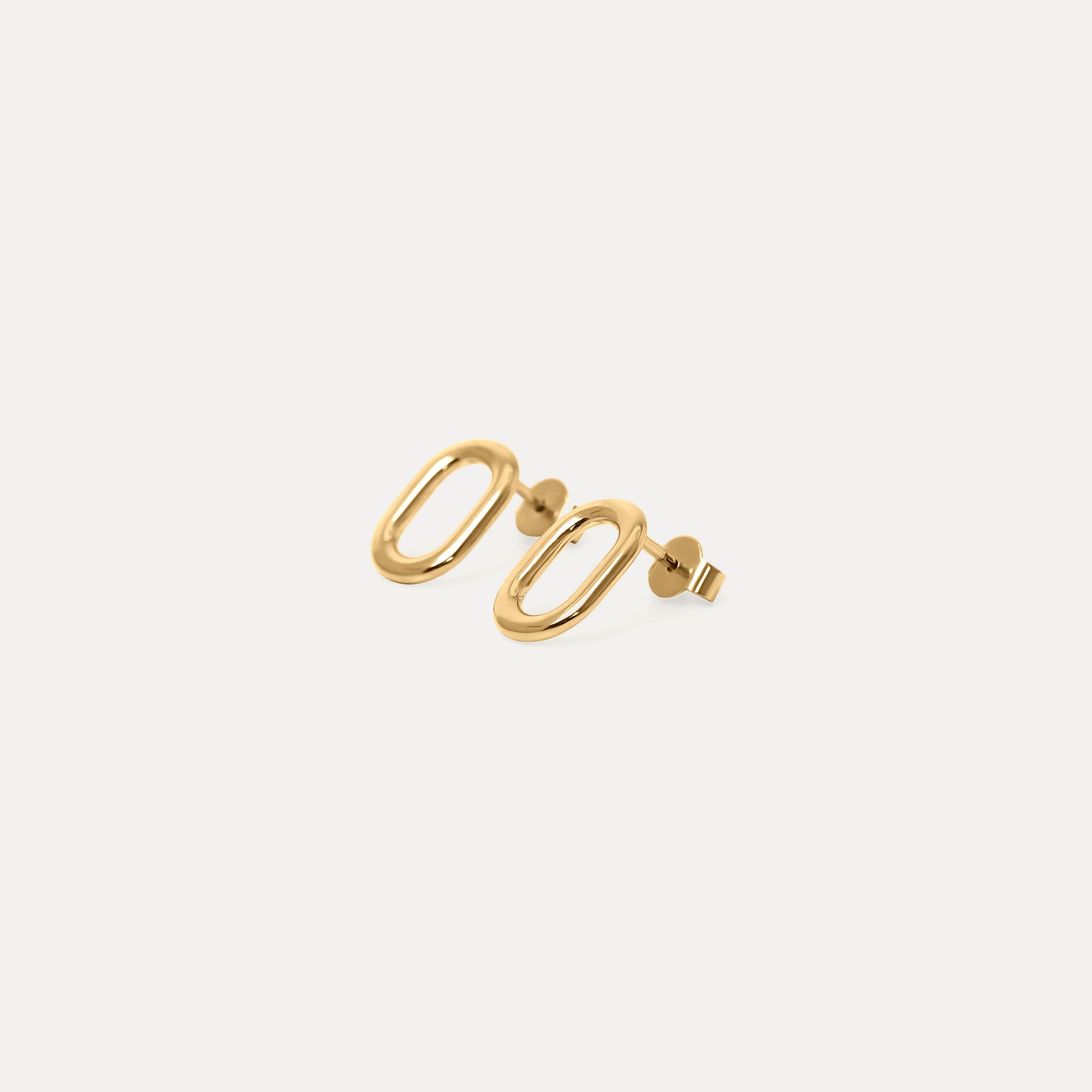 O Bold Stud Earrings