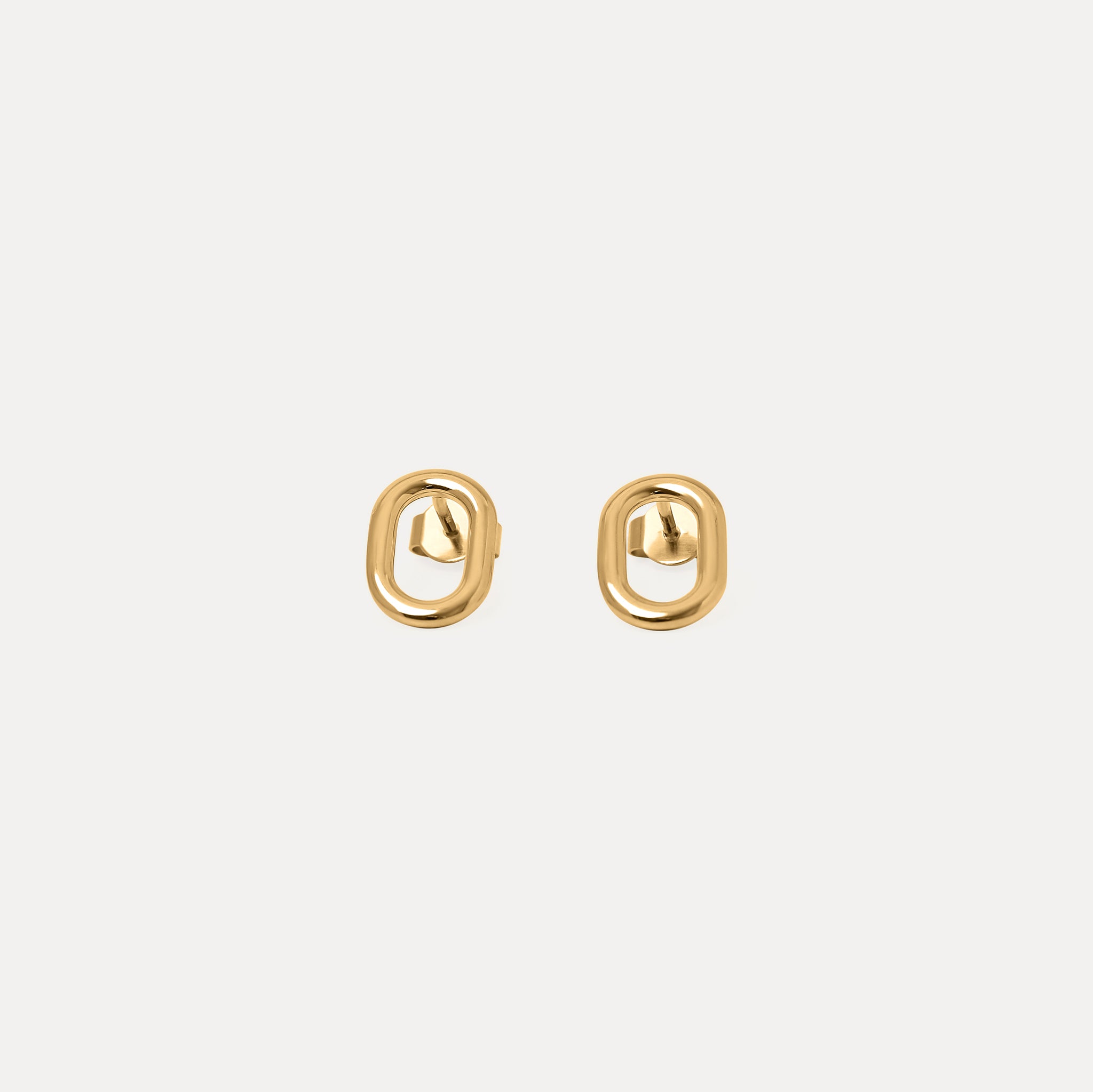 O Bold Stud Earrings