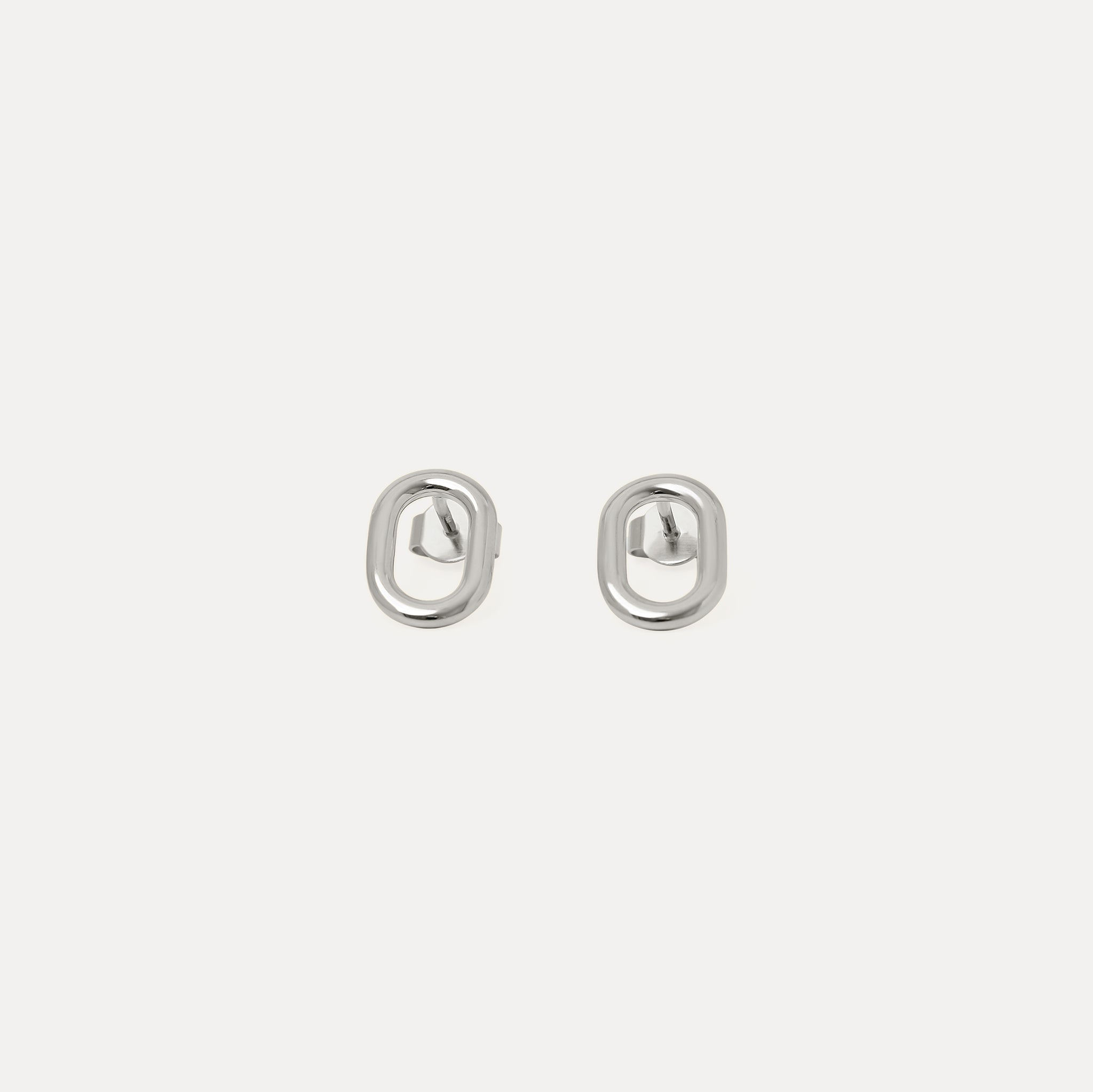 O Bold Stud Earrings