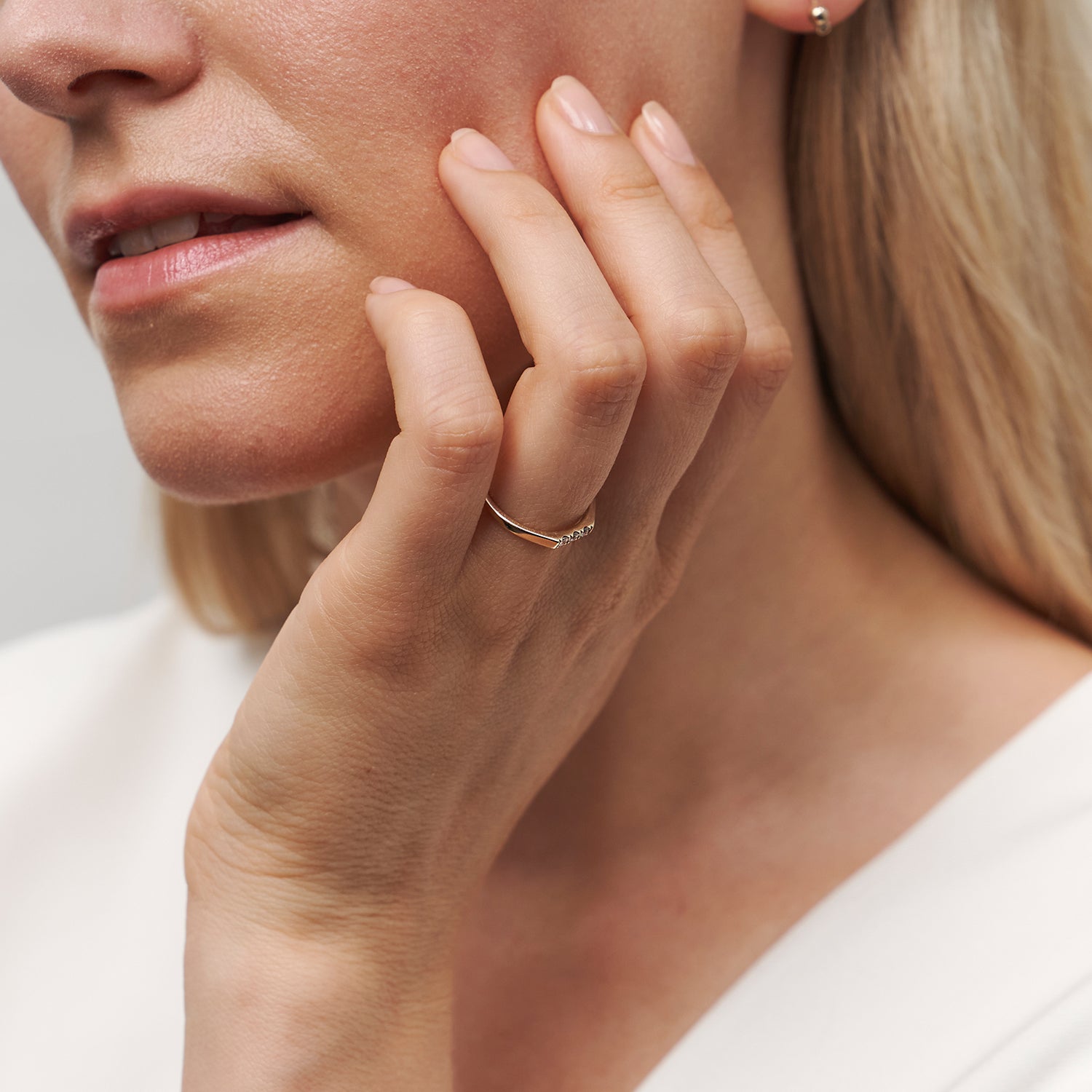 Diamond Pavé Bar Ring | 14k Gold