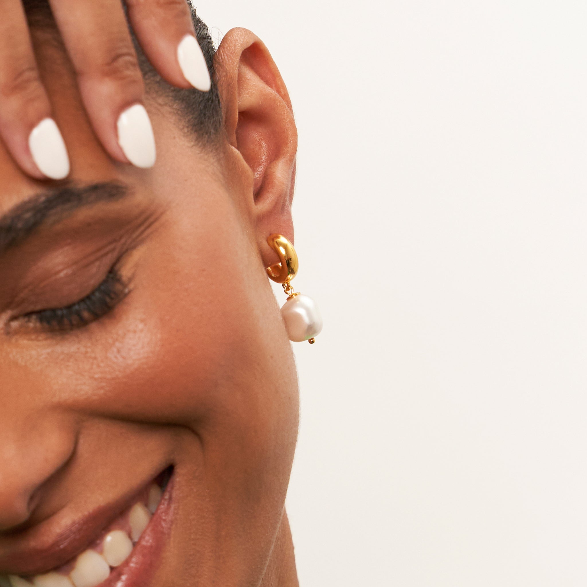 Pearl Bold Hoop Earrings