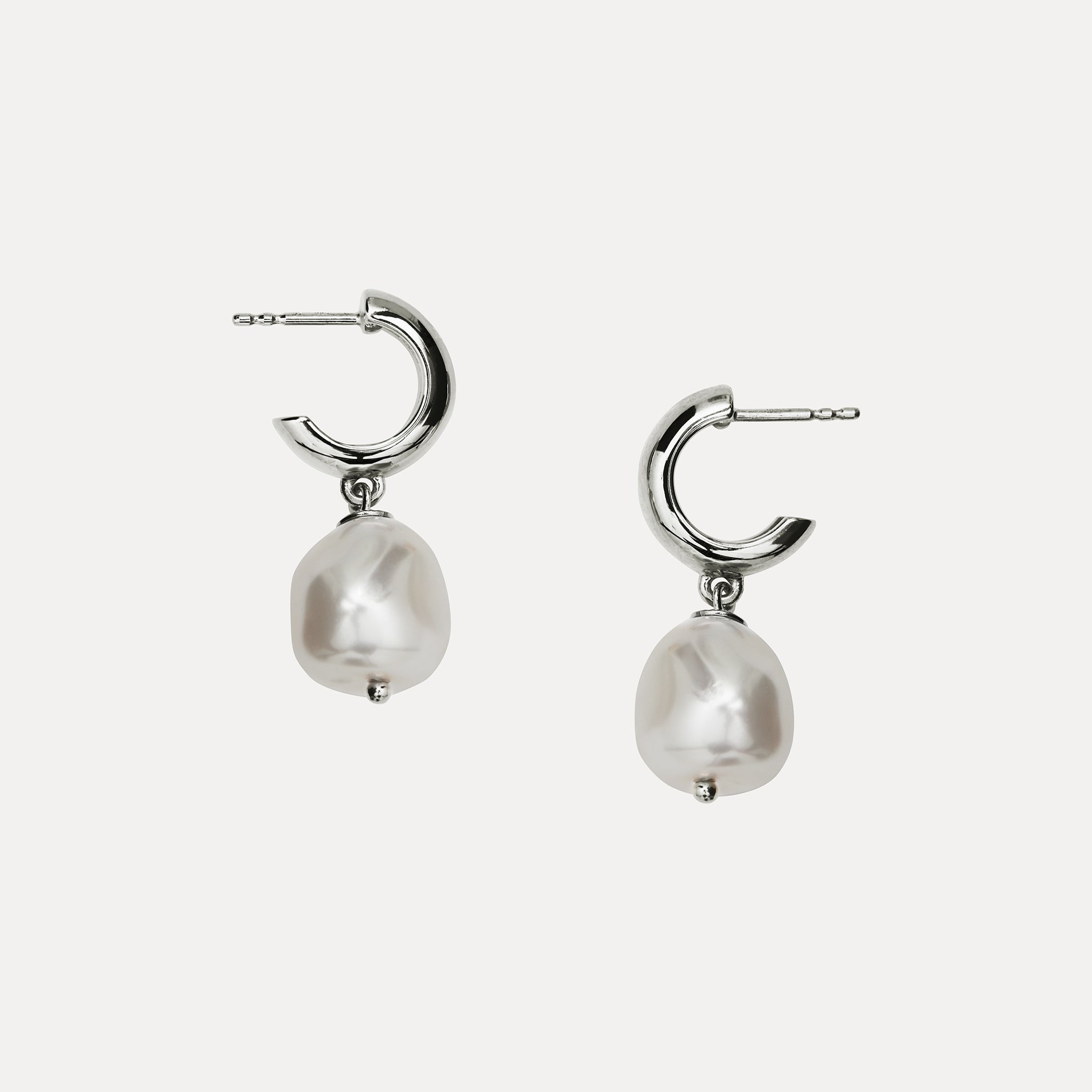 Pearl Bold Hoop Earrings