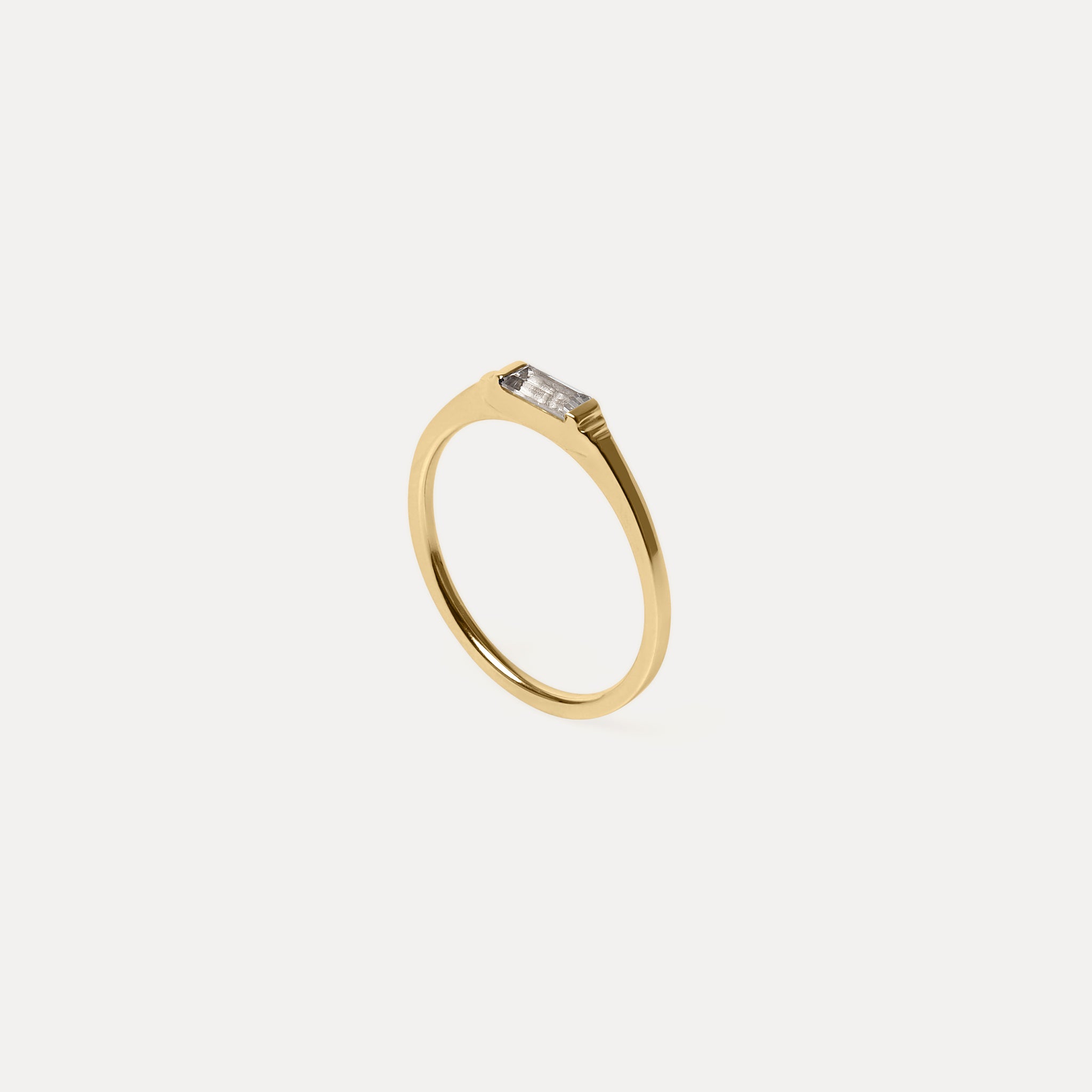 White Beryl Retro Ring | 14k Gold