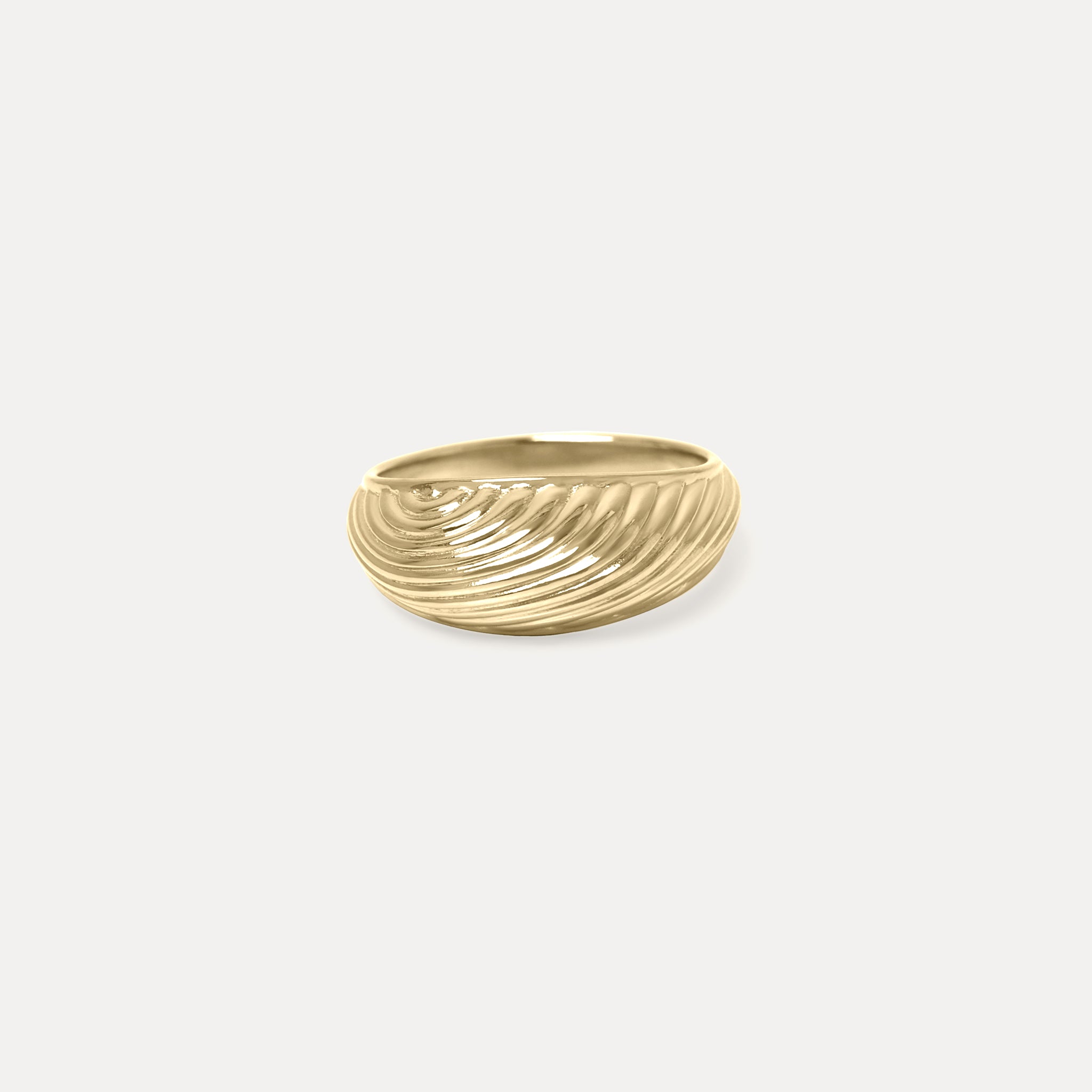 Ribbed Bombé Ring | 14k Gold