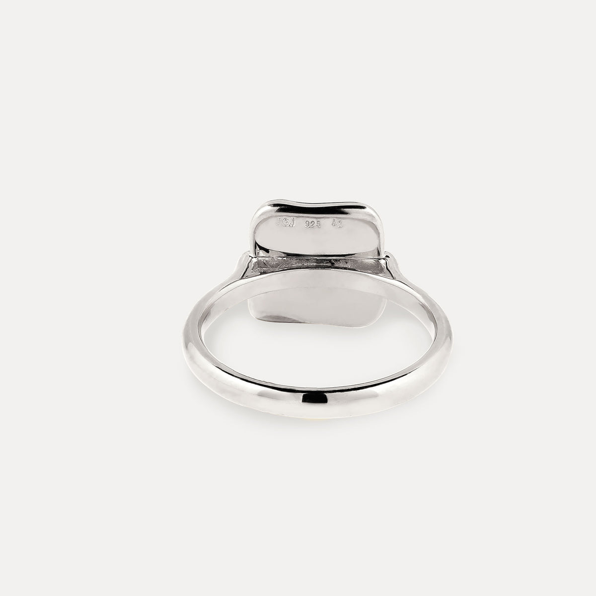 Stilnest Ring