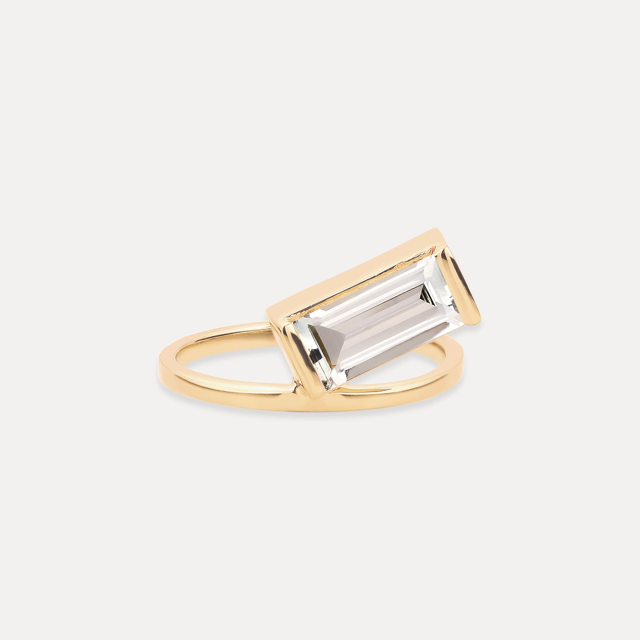 Beryl Balance Baguette Ring | 14k Solid Gold