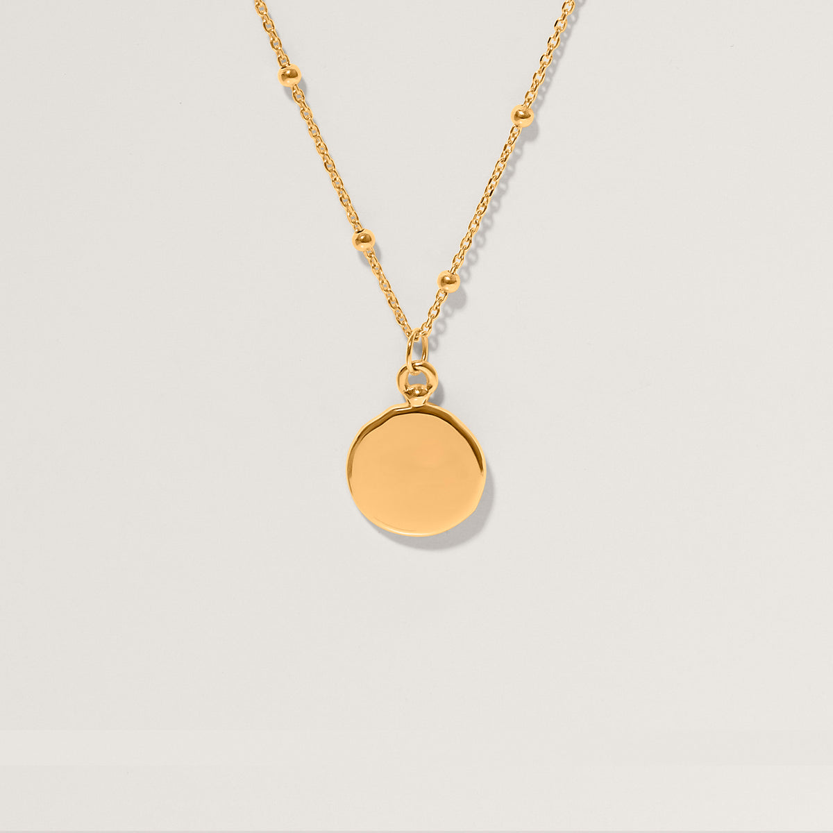 Engravable Fluid Medallion Necklace - Glossy