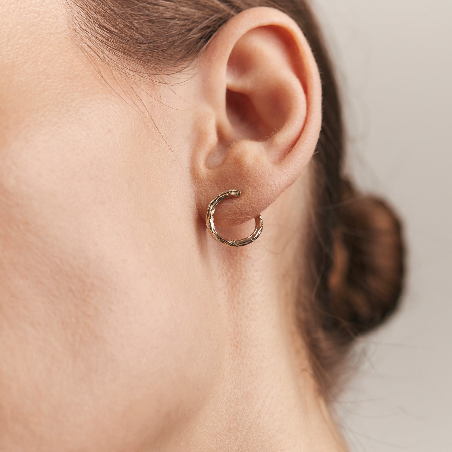 Mater Huggies | 14k Gold