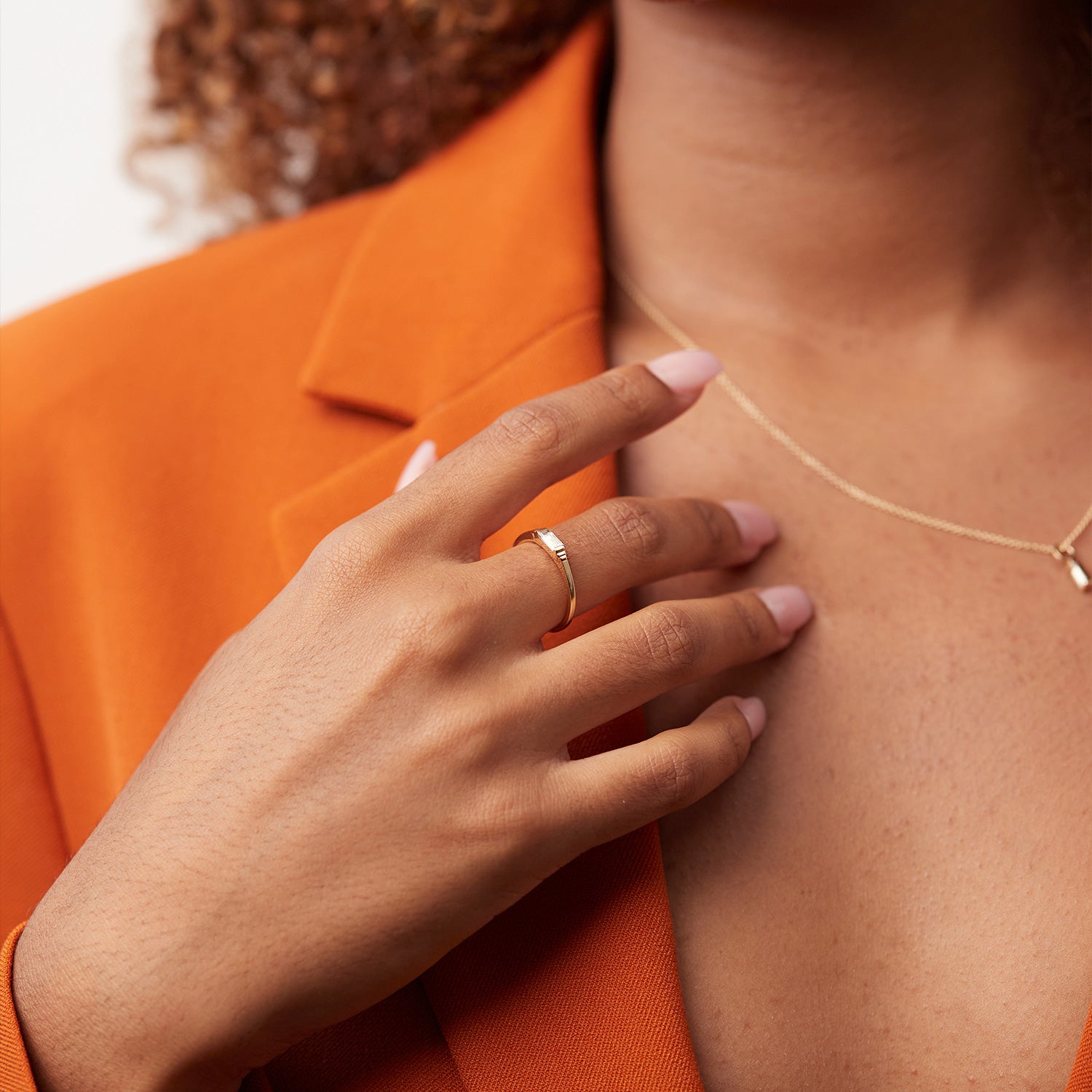 White Beryl Retro Ring | 14k Gold