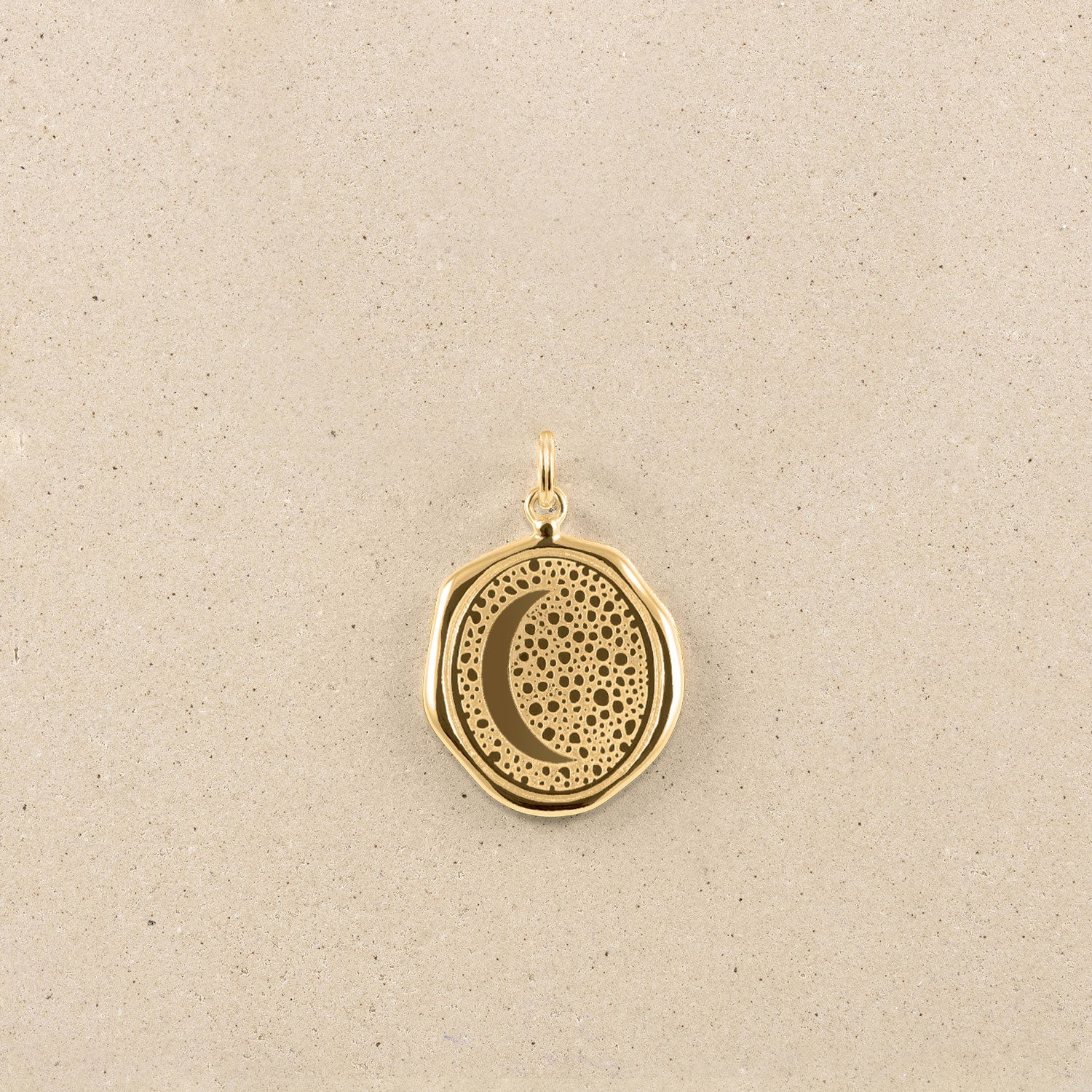 Moon Large Seal Pendant | 14k Gold