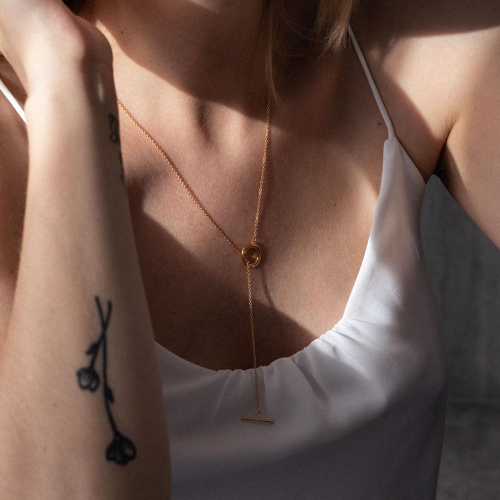 Bonds Path Loop Necklace - Solid Gold Jewelry Stilnest