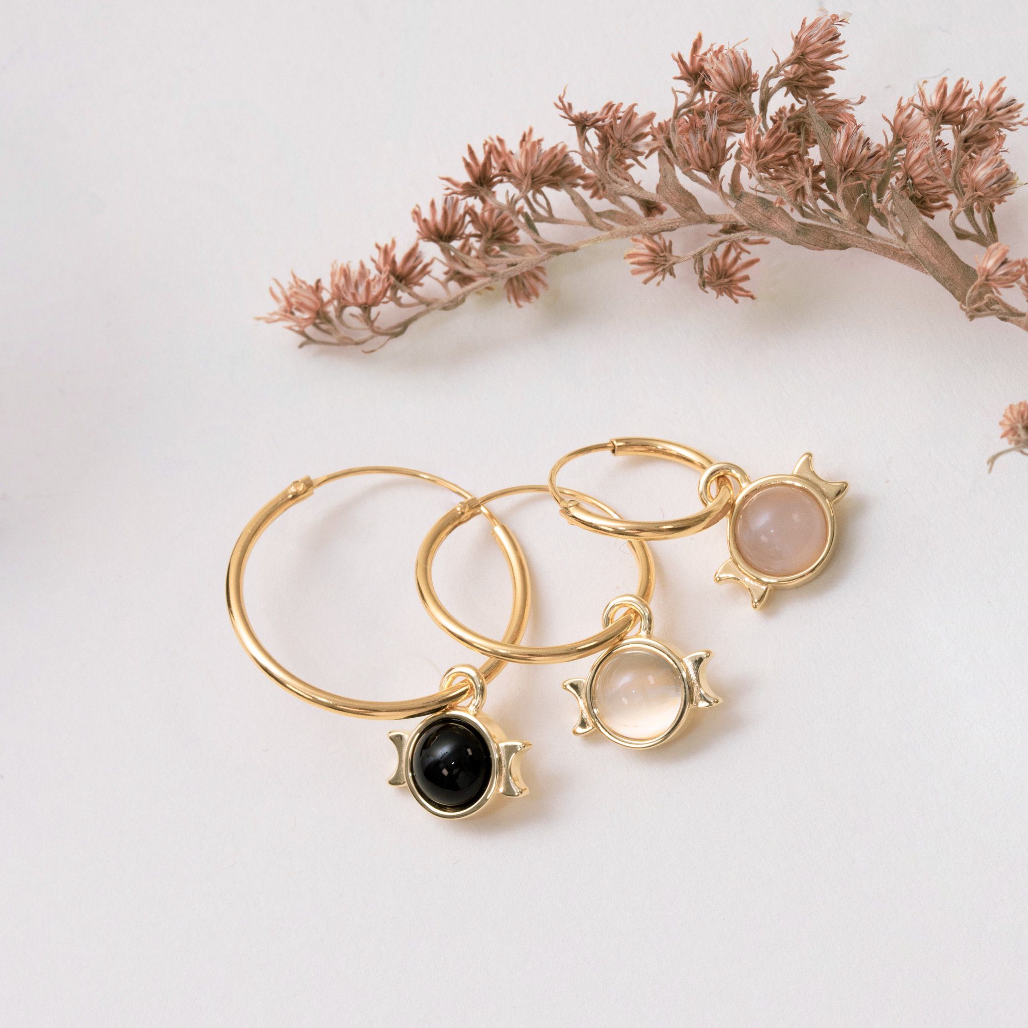 Magic Spell Ear Hoops Nr.1 Mondstein Jewelry jacko-wusch