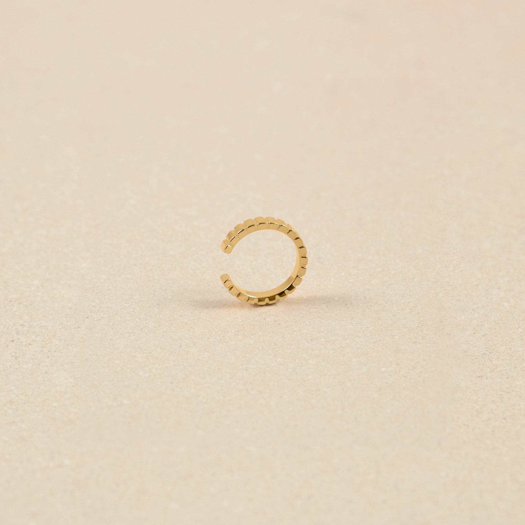 Ridged Ear Cuff Jewelry stilnest