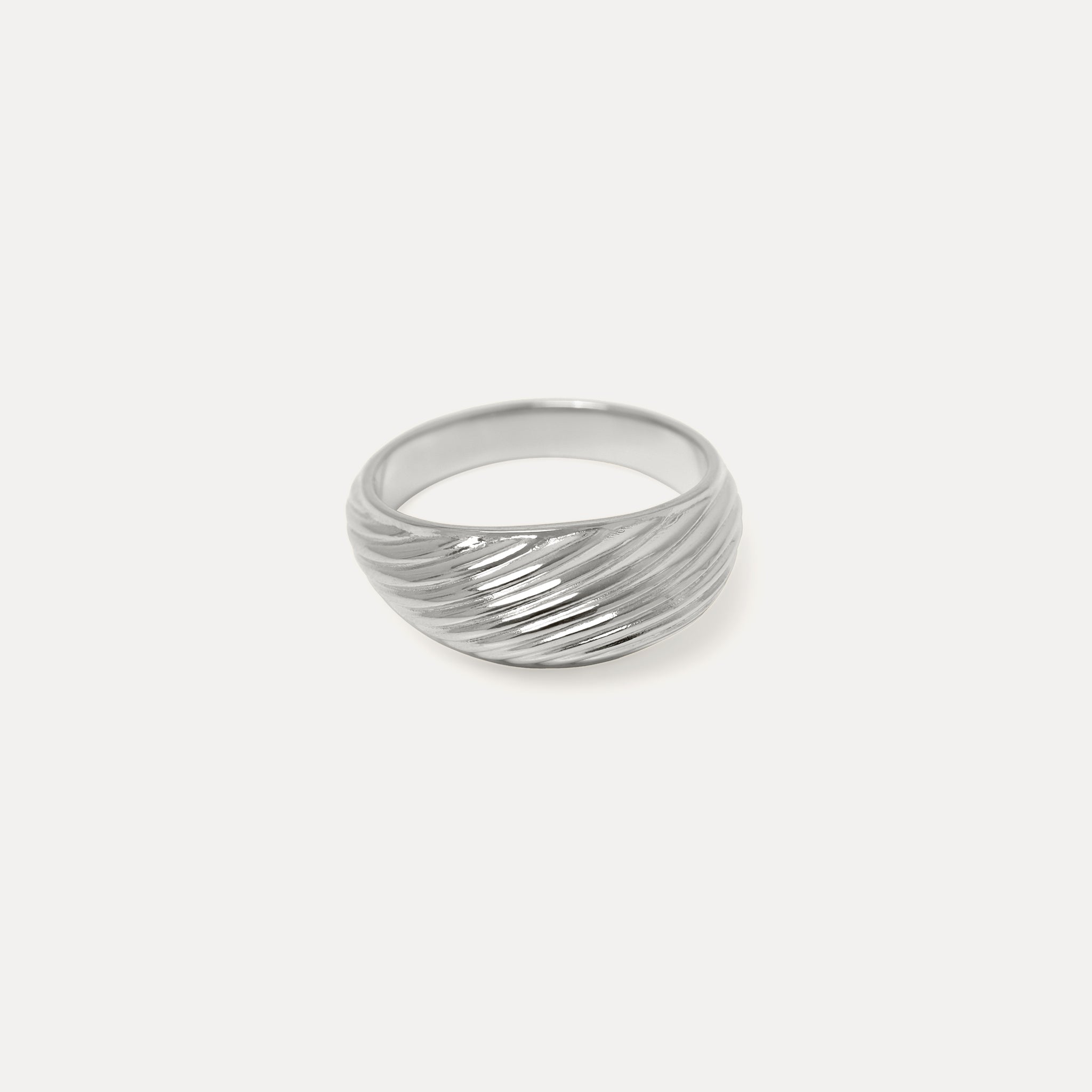 Ribbed Bombé Ring