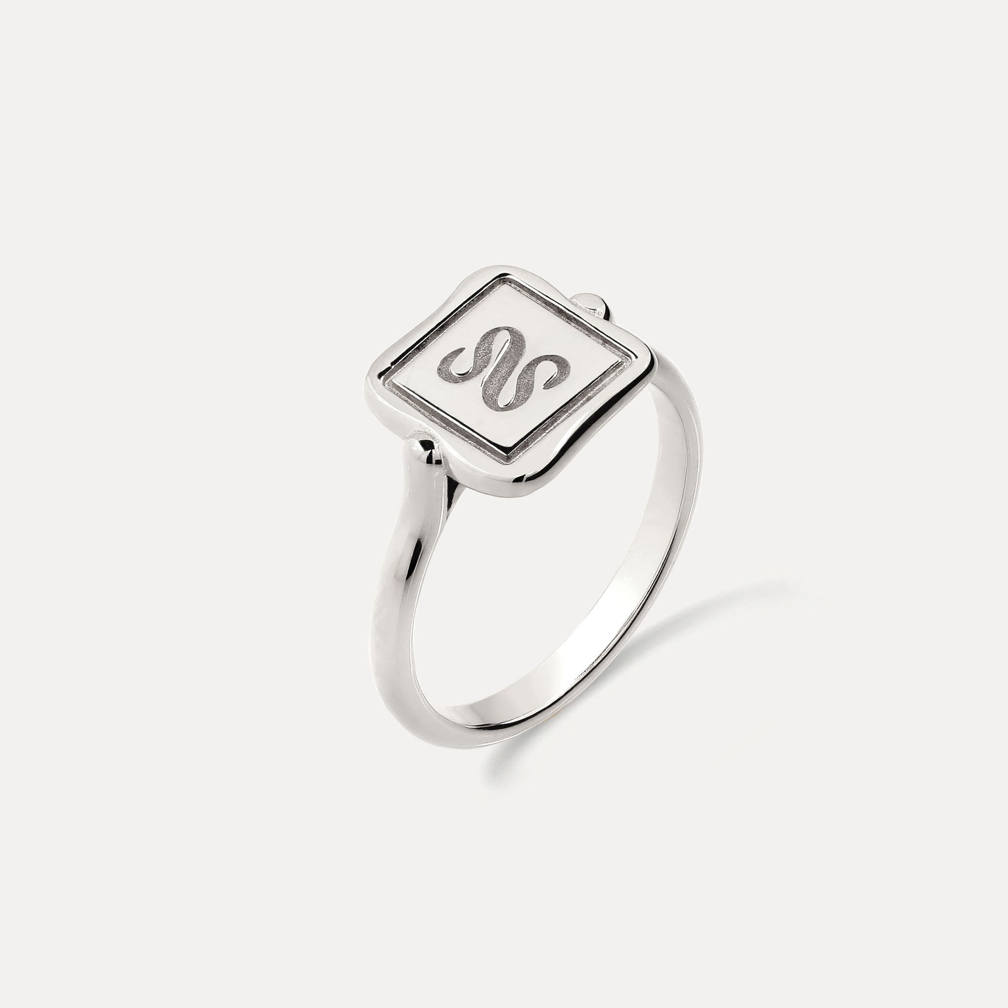 Stilnest Ring