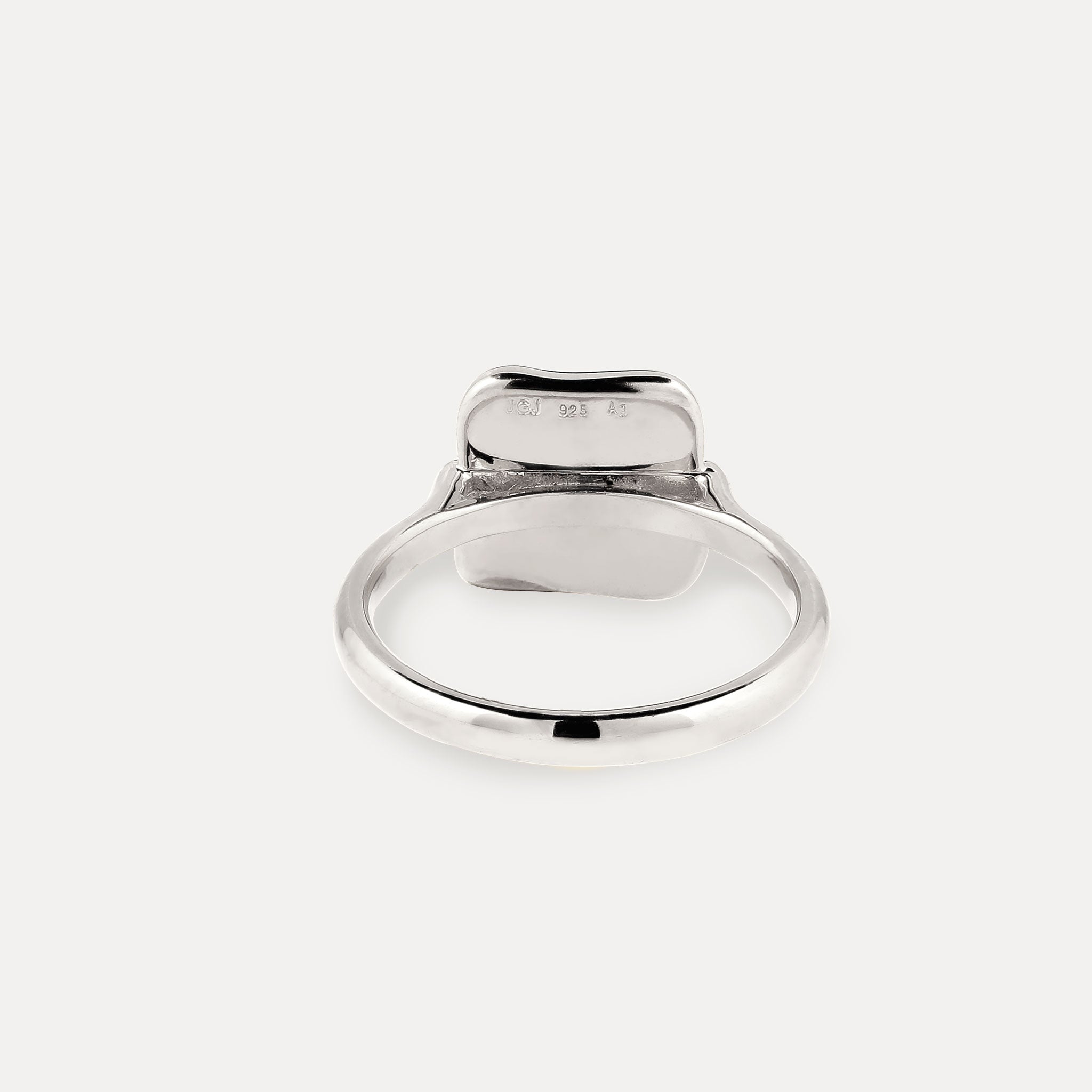 Stilnest Ring