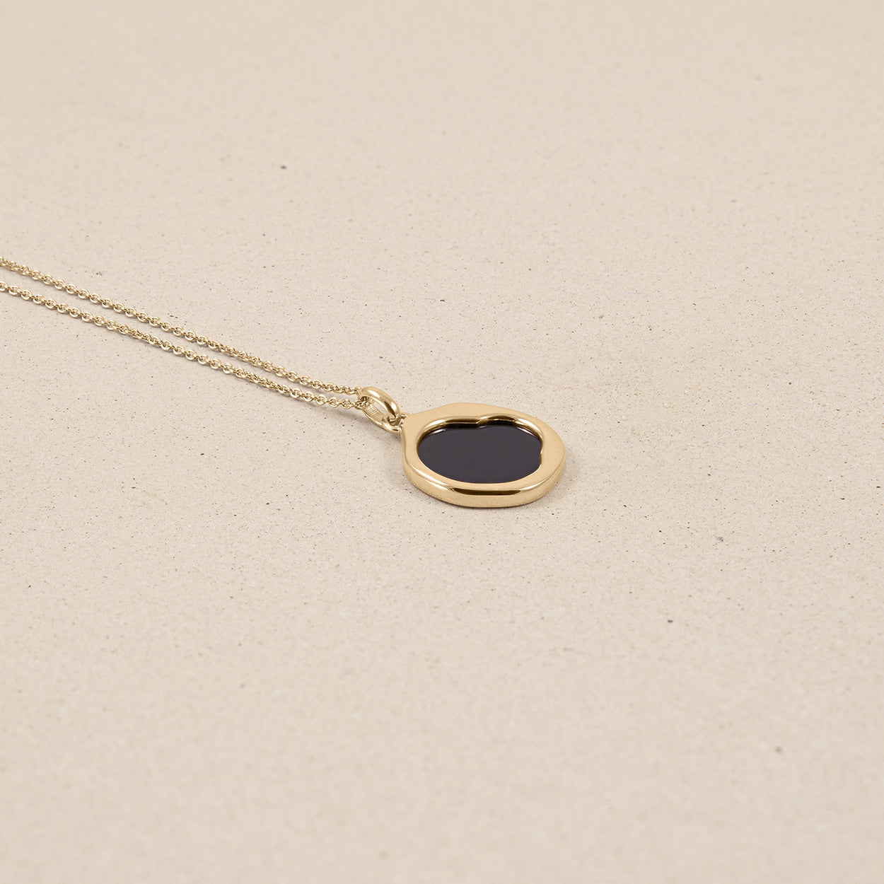 Organic Necklace Onyx 