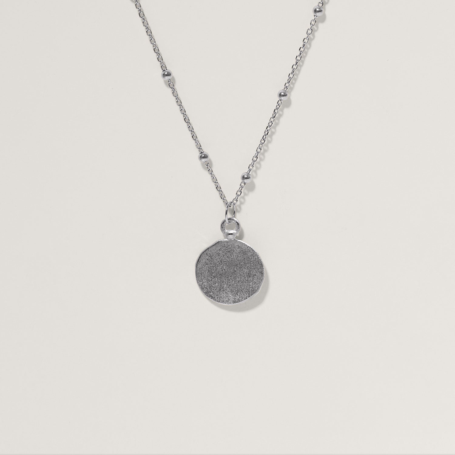 Fluid Medallion Necklace - Matte